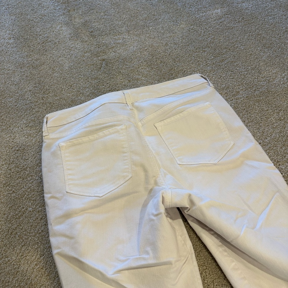 Old Navy Rockstar White Jeans - Picture 7 of 14